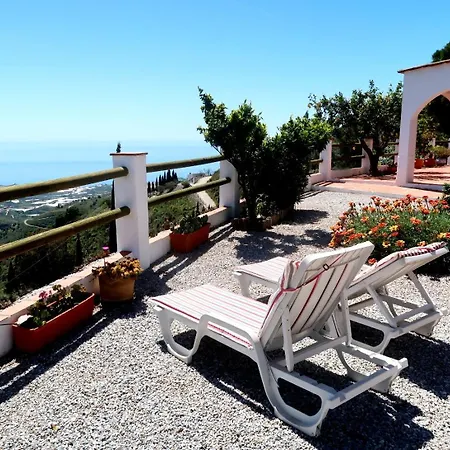 Lantana Villa *