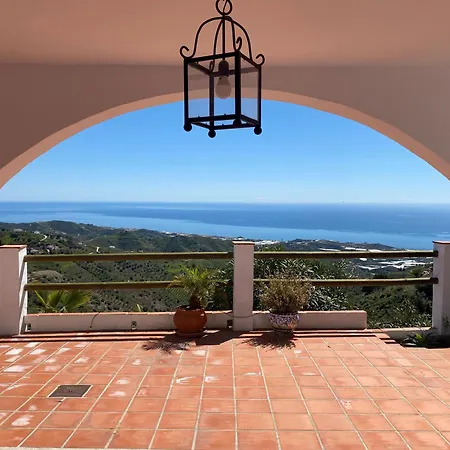 Lantana Villa *