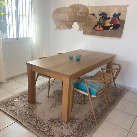 Lantana Villa Sayalonga